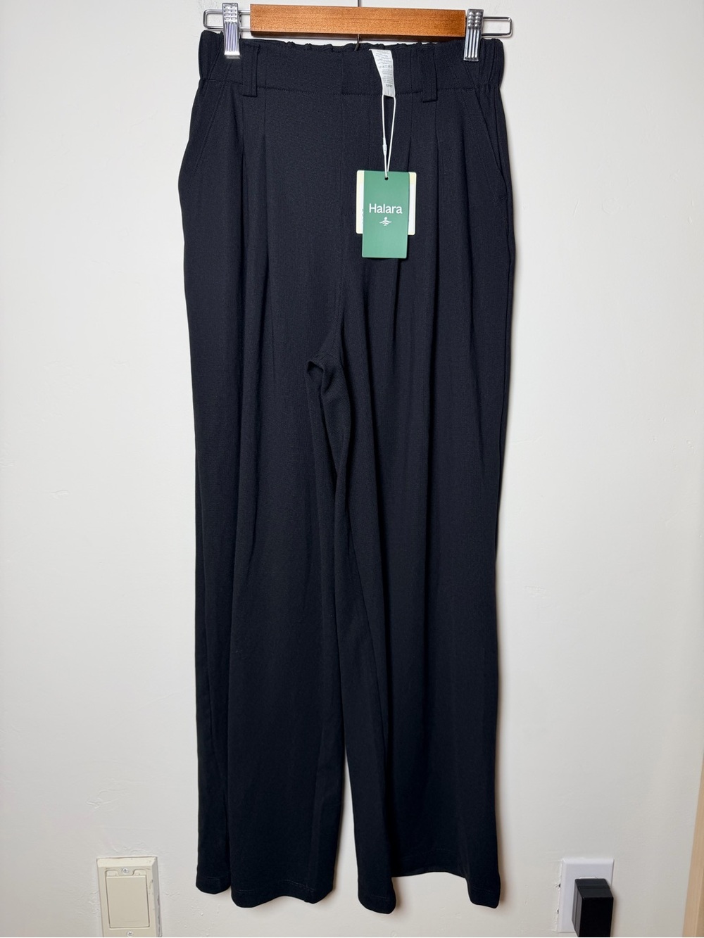 Halara Flex High Waisted Pocket Wide Leg Waffle Work Pants XS black NWT - Picture 2 of 6